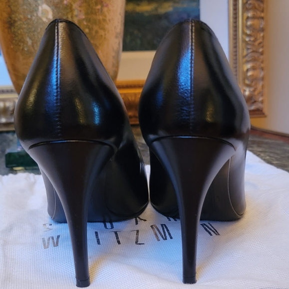 100% AUTHENTIC STUART WEITZMAN HIGH HEEL BLACK LEATHER POINTY TOE PUMPS SIZE 9 - Picture 2 of 10